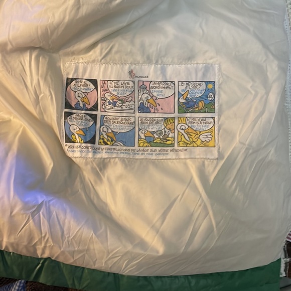 Super cool Moncler puffer coat - Picture 7 of 10